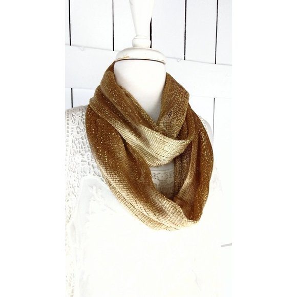Metallic gold mesh open weave infinity scarf - Picture 5 of 5